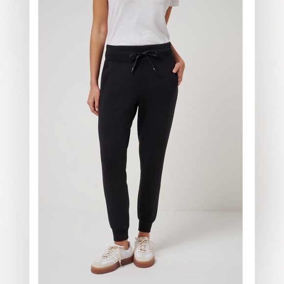 Travis Mathew Pants - NWT Travis Mathew Skyloft Soft Jogger Sz XS